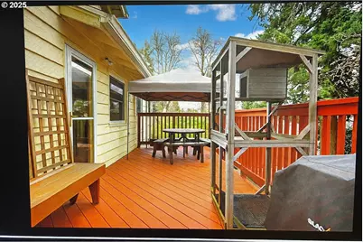 110 NE 130th Pl, Portland, OR 97230 - Photo 24