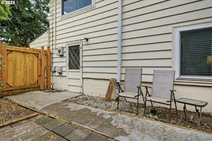 110 NE 130th Pl, Portland, OR 97230 - Photo 32
