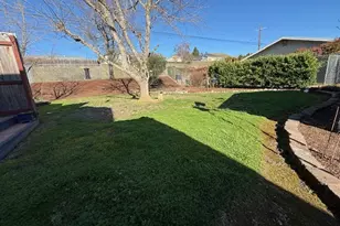 111 SE Cerrito Ct, Myrtle Creek, OR 97457 - Photo 4
