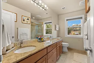 2744 NW Daysha Dr, Roseburg, OR 97471 - Photo 32