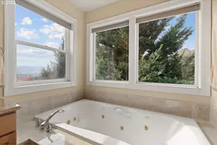 2744 NW Daysha Dr, Roseburg, OR 97471 - Photo 28