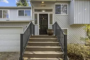 1733 Jamie Cir, West Linn, OR 97068 - Photo 2