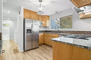 1733 Jamie Cir, West Linn, OR 97068 - Photo 10