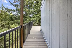 1733 Jamie Cir, West Linn, OR 97068 - Photo 28