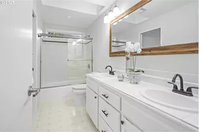 1733 Jamie Cir, West Linn, OR 97068 - Photo 20