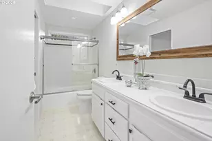 1733 Jamie Cir, West Linn, OR 97068 - Photo 20