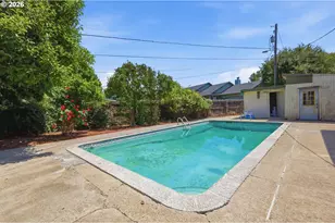 1995 Smithoak St, Eugene, OR 97404 - Photo 2