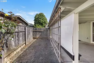 376 49th Loop, Springfield, OR 97478 - Photo 32