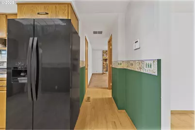 376 49th Loop, Springfield, OR 97478 - Photo 8