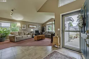 19221 Cokeron Dr, Oregon City, OR 97045 - Photo 4