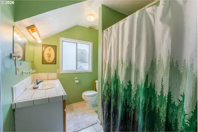 610 E Exeter St, Gladstone, OR 97027 - Photo 28