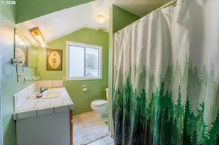 610 E Exeter St, Gladstone, OR 97027 - Photo 28