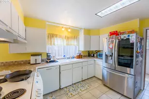 610 E Exeter St, Gladstone, OR 97027 - Photo 16