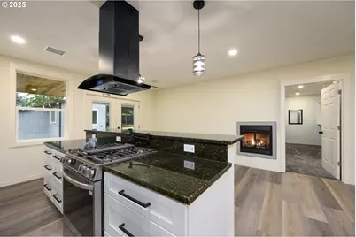 283 Upper Terrace Ln, Glide, OR 97443 - Photo 10