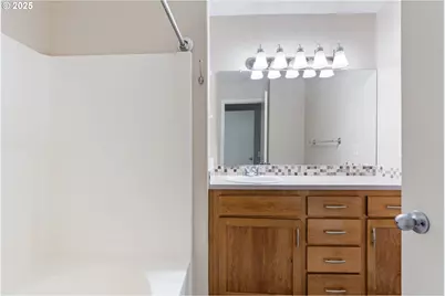 10275 NW Wilshire Ln, Portland, OR 97229 - Photo 20