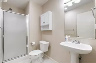 10275 NW Wilshire Ln, Portland, OR 97229 - Photo 32