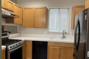 20781 SW Skiver St, Beaverton, OR 97078 - Photo 10