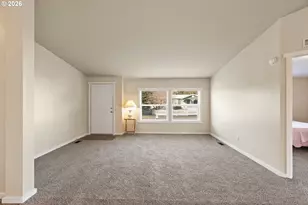 147 Dark Horse St, Roseburg, OR 97471 - Photo 6