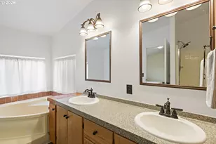 147 Dark Horse St, Roseburg, OR 97471 - Photo 32