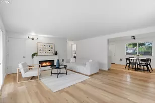 2945 SW Miles St, Portland, OR 97219 - Photo 8