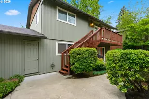 2945 SW Miles St, Portland, OR 97219 - Photo 2