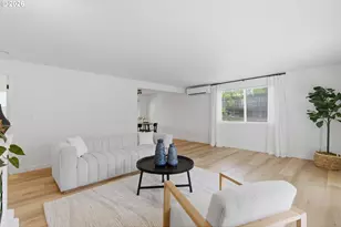 2945 SW Miles St, Portland, OR 97219 - Photo 10
