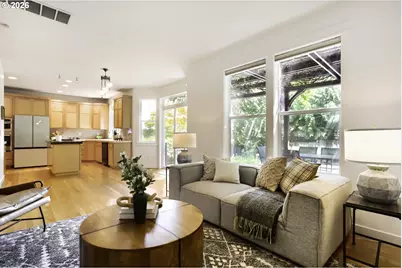8816 SW 50th Ave, Portland, OR 97219 - Photo 12