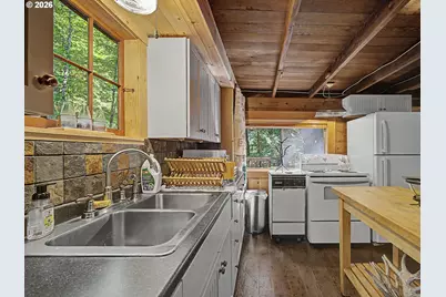 79635 E Rd 35 Lot 155, Rhododendron, OR 97049 - Photo 14