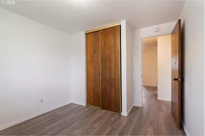 6025 SW Cherryhill Dr, Beaverton, OR 97008 - Photo 20