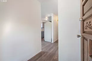 6025 SW Cherryhill Dr, Beaverton, OR 97008 - Photo 4