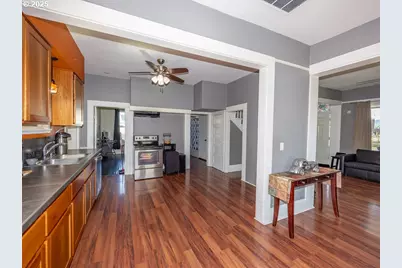 410 E Yacolt Rd, Yacolt, WA 98675 - Photo 8