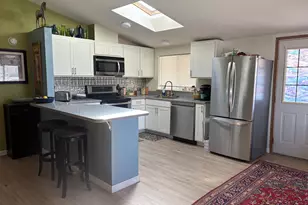 1699 N Terry St, Eugene, OR 97402 - Photo 2