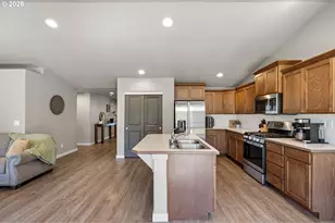 785 S 53rd Pl, Springfield, OR 97478 - Photo 12