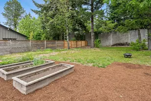 11865 SW Belvidere Pl, Portland, OR 97225 - Photo 40