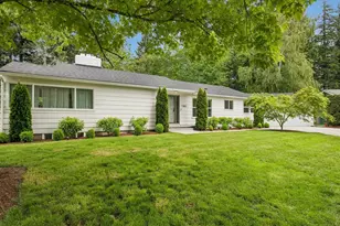 11865 SW Belvidere Pl, Portland, OR 97225 - Photo 2