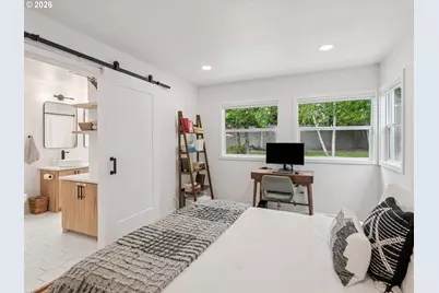 11865 SW Belvidere Pl, Portland, OR 97225 - Photo 22