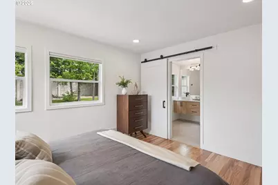 11865 SW Belvidere Pl, Portland, OR 97225 - Photo 16