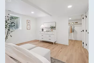 11865 SW Belvidere Pl, Portland, OR 97225 - Photo 32