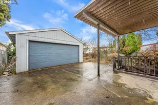 1415 N Russet St, Portland, OR 97217 - Photo 6