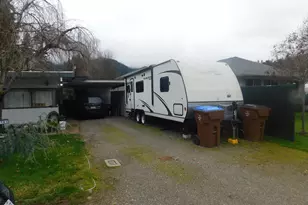 181 Ecklund St, Canyonville, OR 97417 - Photo 2