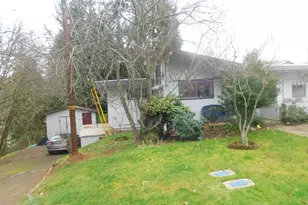 181 Ecklund St, Canyonville, OR 97417 - Photo 4