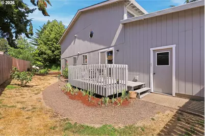 1135 SW Fellows St, McMinnville, OR 97128 - Photo 32