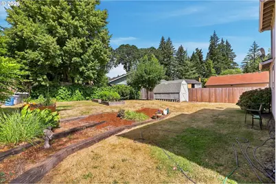 1135 SW Fellows St, McMinnville, OR 97128 - Photo 36