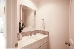 2595 W 28th Ave, Eugene, OR 97405 - Photo 18
