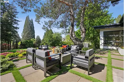 3724 SW Shattuck Rd, Portland, OR 97221 - Photo 2