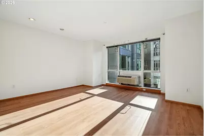 1125 NW 9th Ave #424, Portland, OR 97209 - Photo 14