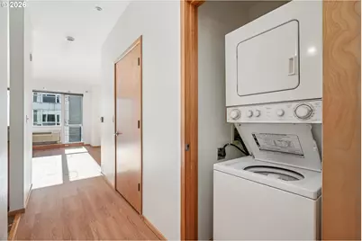 1125 NW 9th Ave #424, Portland, OR 97209 - Photo 4