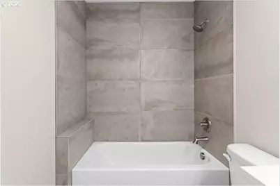 9822 SW 34th Pl, Portland, OR 97219 - Photo 24