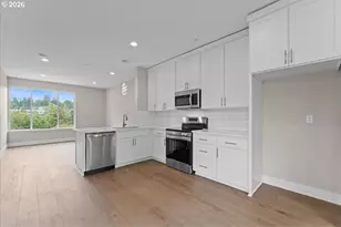 9822 SW 34th Pl, Portland, OR 97219 - Photo 6