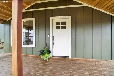 502 E 4th St, Molalla, OR 97038 - Photo 2